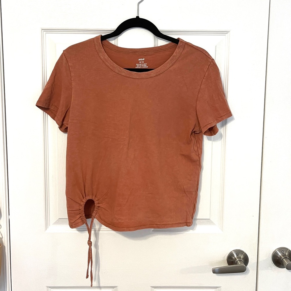 Aerie tee